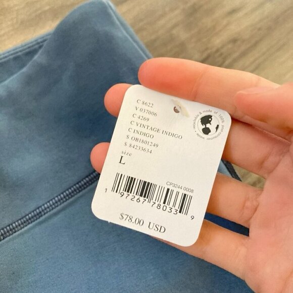 NWT Free People Movement New Flow Leggings Vintage Indigo Sz L - Picture 6 of 6